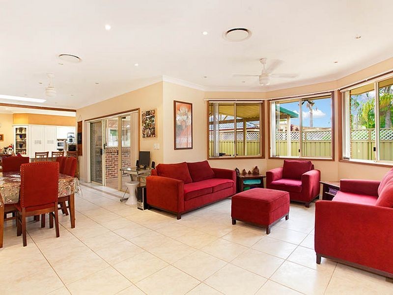 10 Lemon Gum Place, Alfords Point NSW 2234