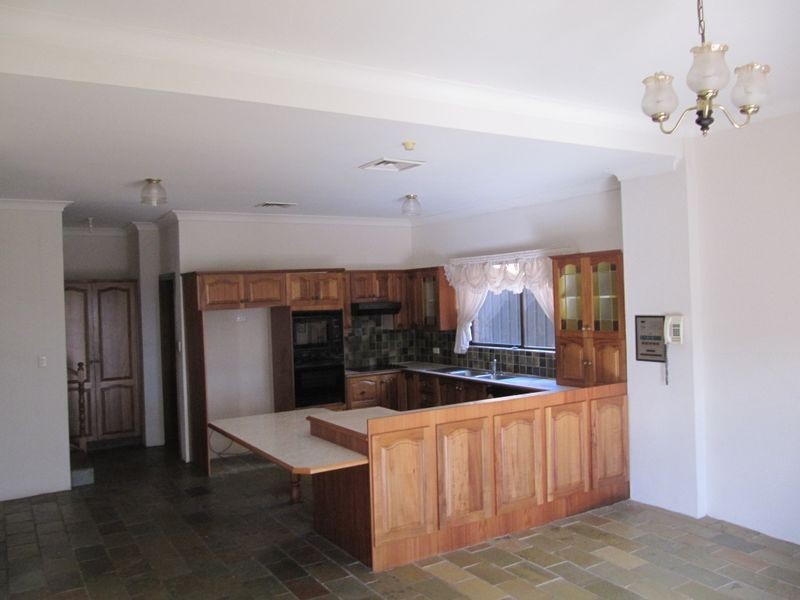 11 Kentia Place, Alfords Point NSW 2234