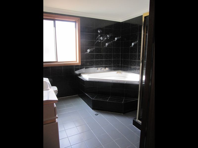 11 Kentia Place, Alfords Point NSW 2234