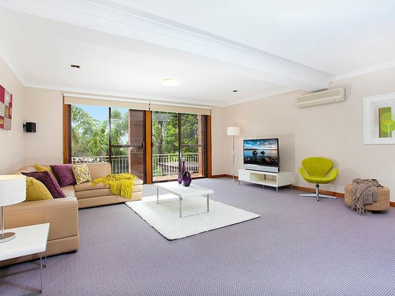 1 Batavia Place, Illawong NSW 2234