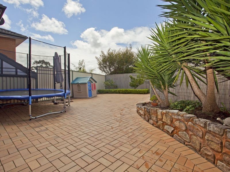 2/47 Hobart Place, Illawong NSW 2234