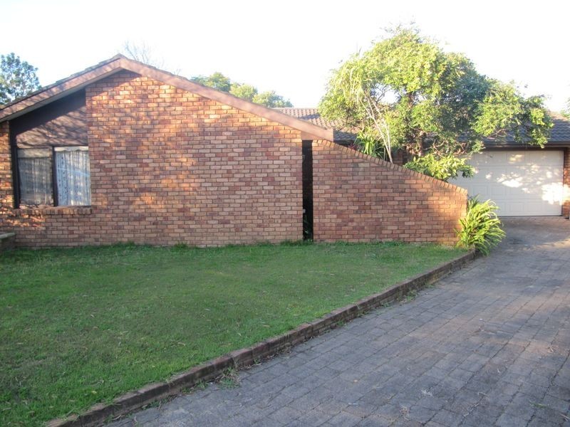 2 Reid Place, Illawong NSW 2234