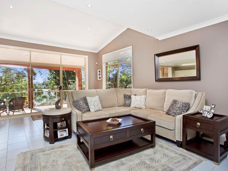 19-21 Bignell Street, Illawong NSW 2234