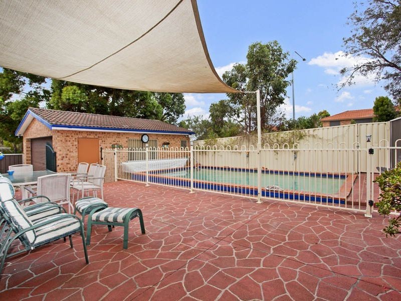 4 Miller Place, Menai NSW 2234