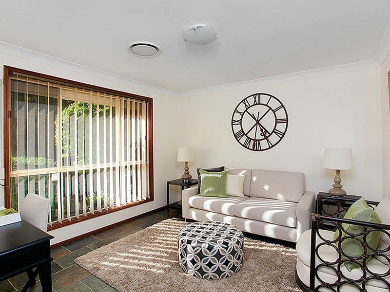 7 Stow Place, Illawong NSW 2234