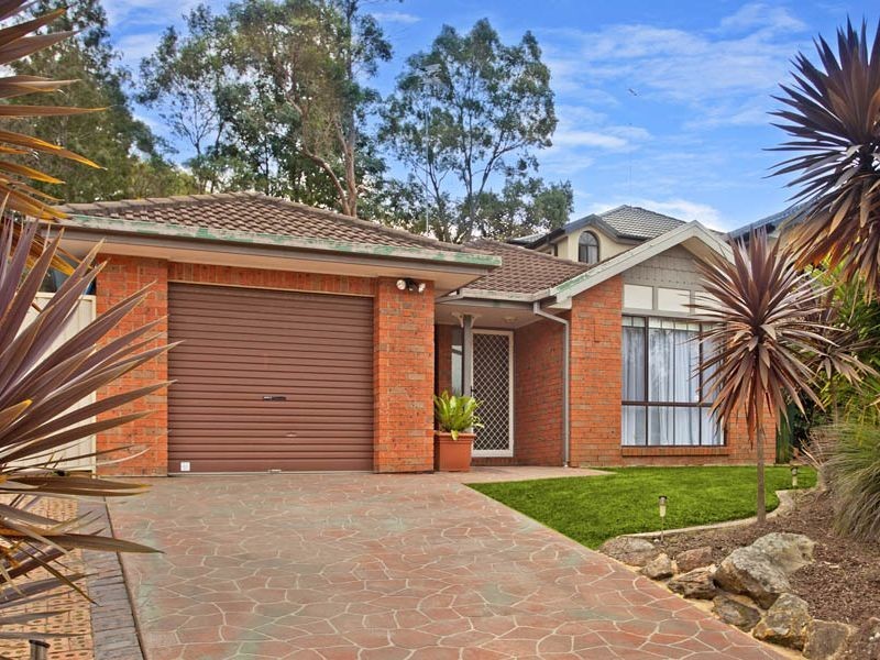 11 Silverleaf Row, Menai NSW 2234