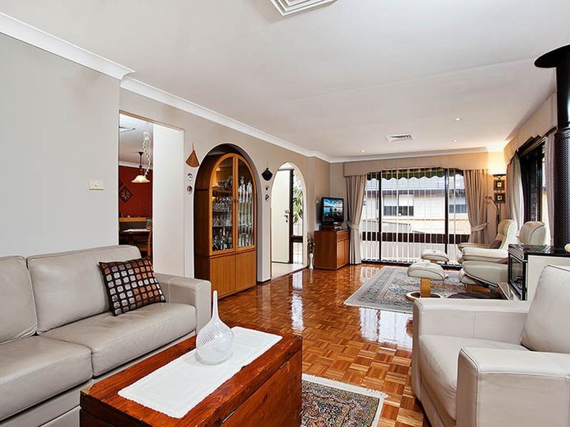 8 Jackson Close, Menai NSW 2234