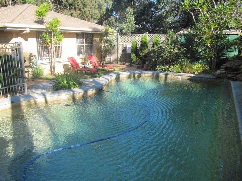 4 Allison Crescent, Menai NSW 2234