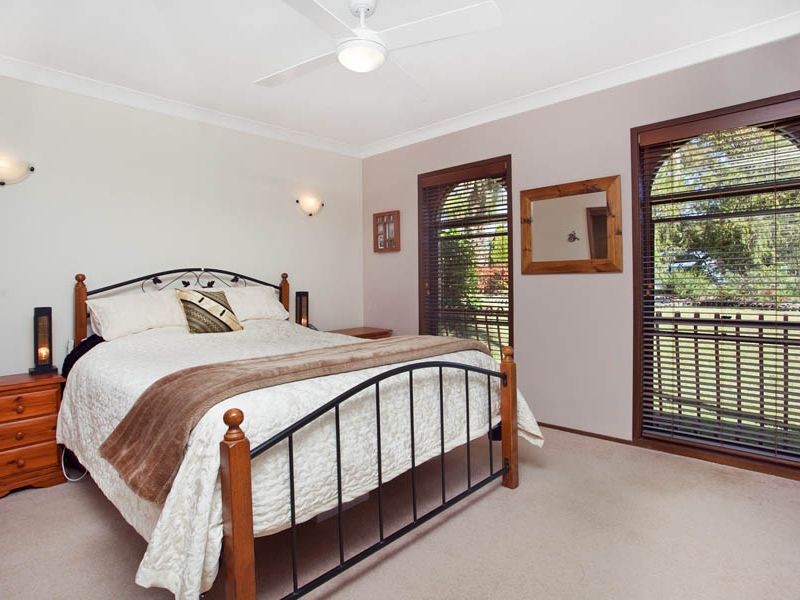 10 Austin Street, Illawong NSW 2234