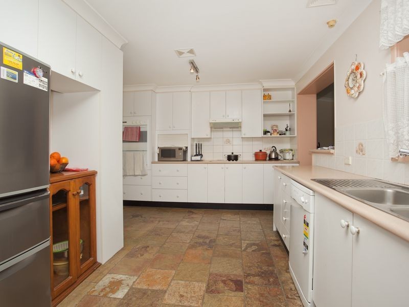 5 McCabe Place, Menai NSW 2234