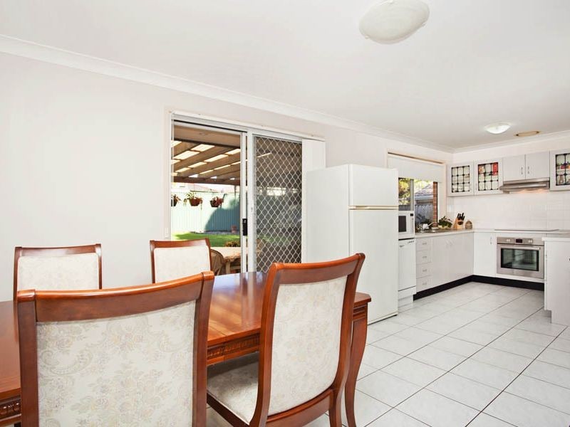 16 Allison Crescent, Menai NSW 2234