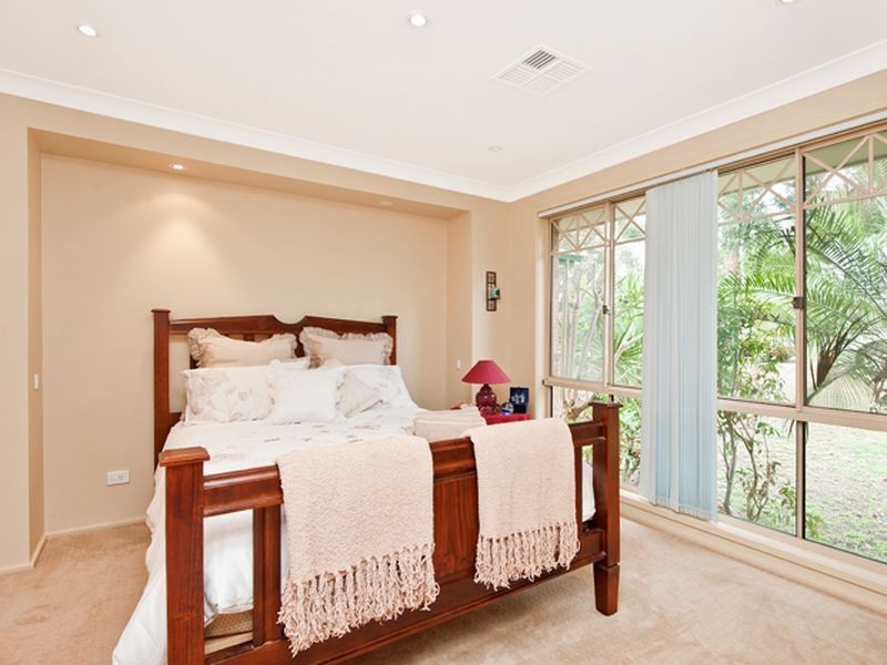 9 Arnold Place, Menai NSW 2234