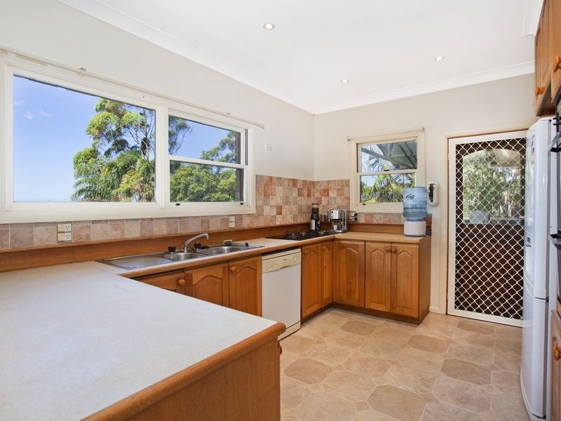 5 Wilbung Road, Illawong NSW 2234