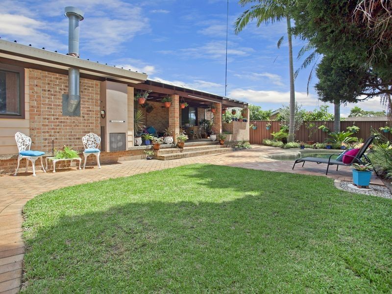 33 Casuarina Road, Alfords Point NSW 2234
