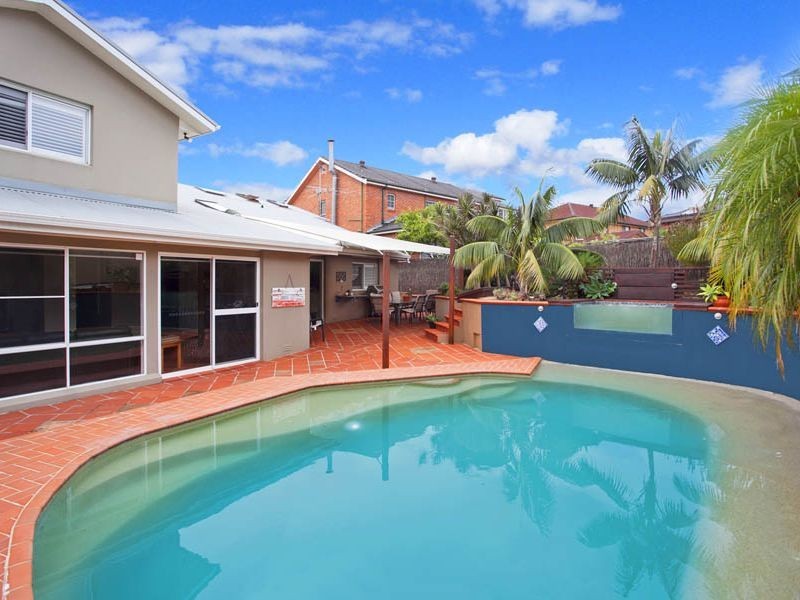 45 Royal Oak Drive, Alfords Point NSW 2234