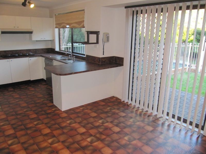 52 Old Ferry Road, Illawong NSW 2234