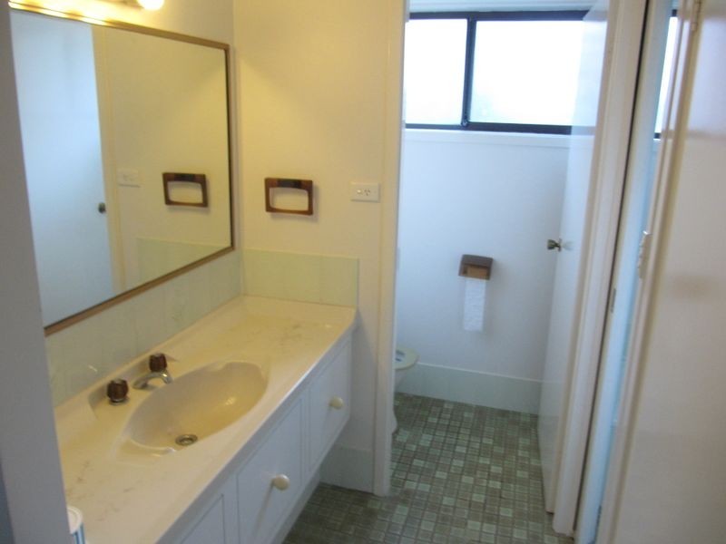 52 Old Ferry Road, Illawong NSW 2234