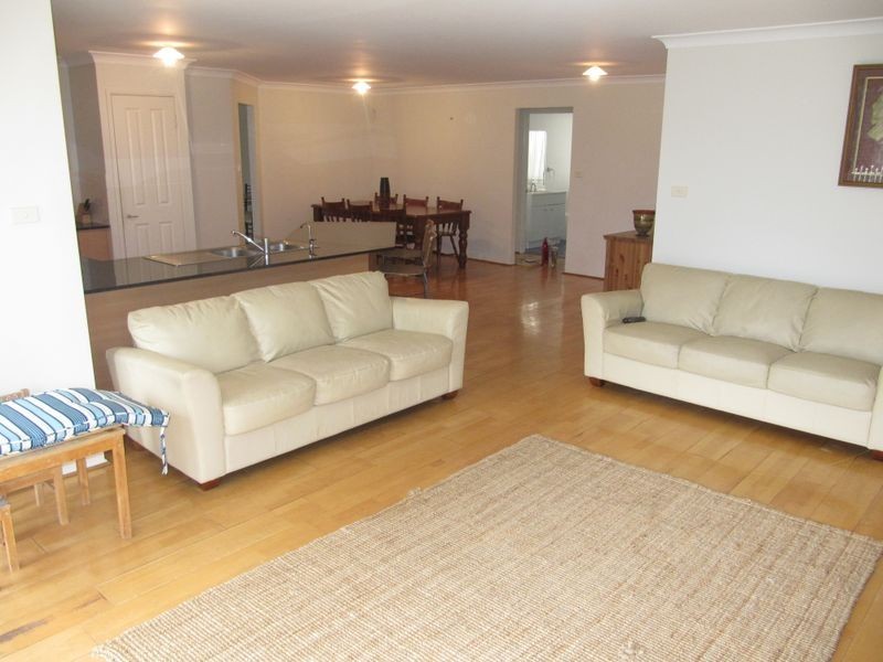 8 Parkwood Drive, Menai NSW 2234