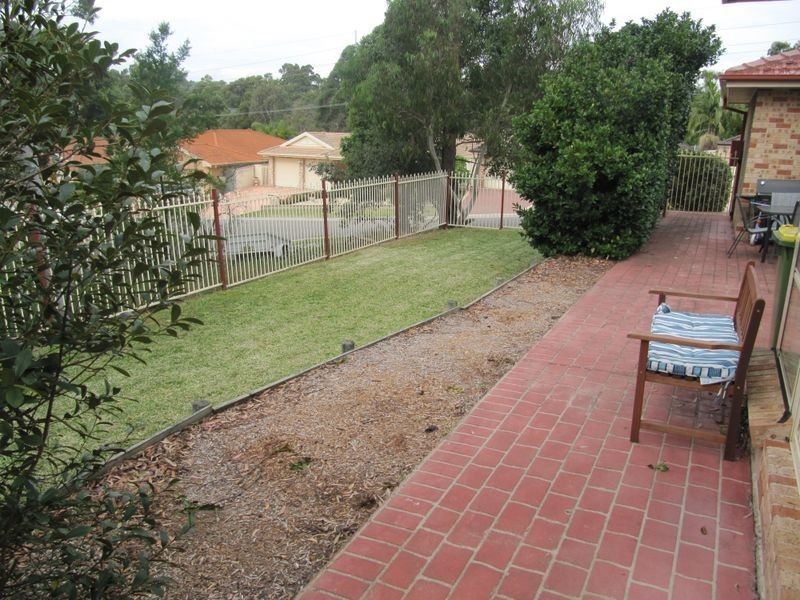 8 Parkwood Drive, Menai NSW 2234