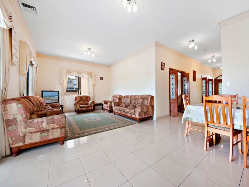 20 Wilbung Road, Illawong NSW 2234
