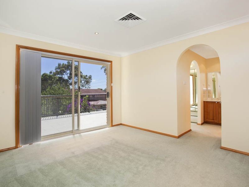 32 Elkhorn Place, Alfords Point NSW 2234