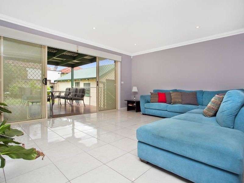 71 Henry Lawson Drive, Peakhurst NSW 2210