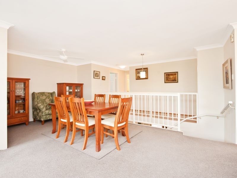 2/24 Arnold Place, Menai NSW 2234