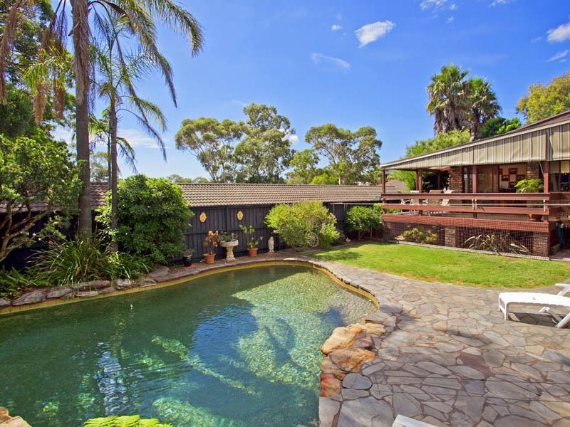 13 McCabe Place, Menai NSW 2234