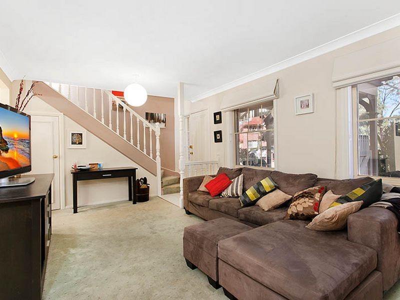 4/14 Hilloak Way, Menai NSW 2234