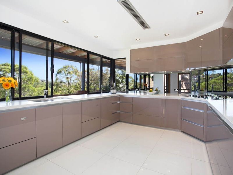 6 Portland Close, Illawong NSW 2234