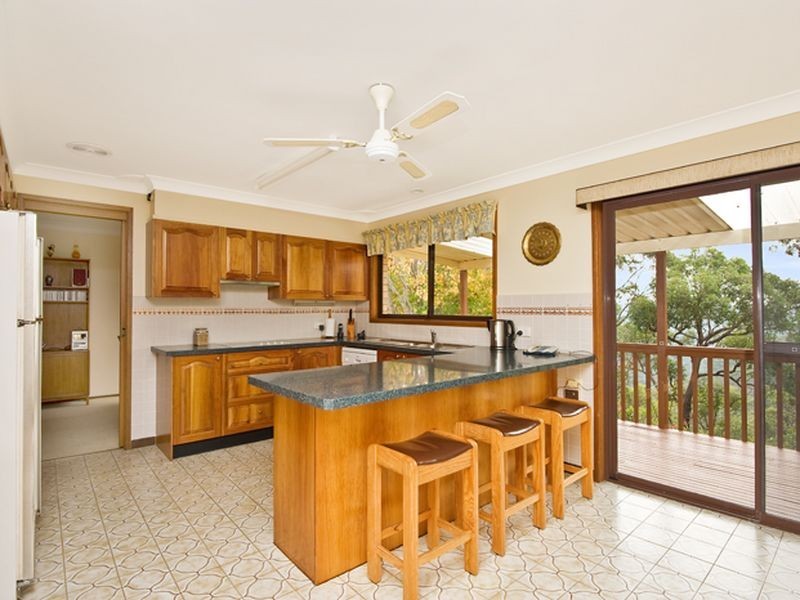 2 Meckiff Close, Menai NSW 2234