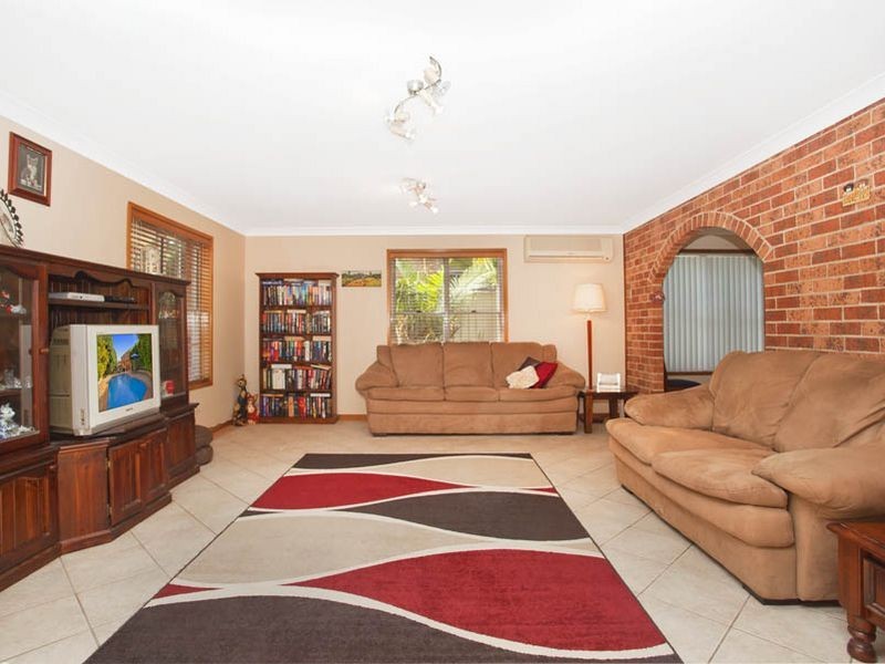 6 Dubbo Place, Bangor NSW 2234