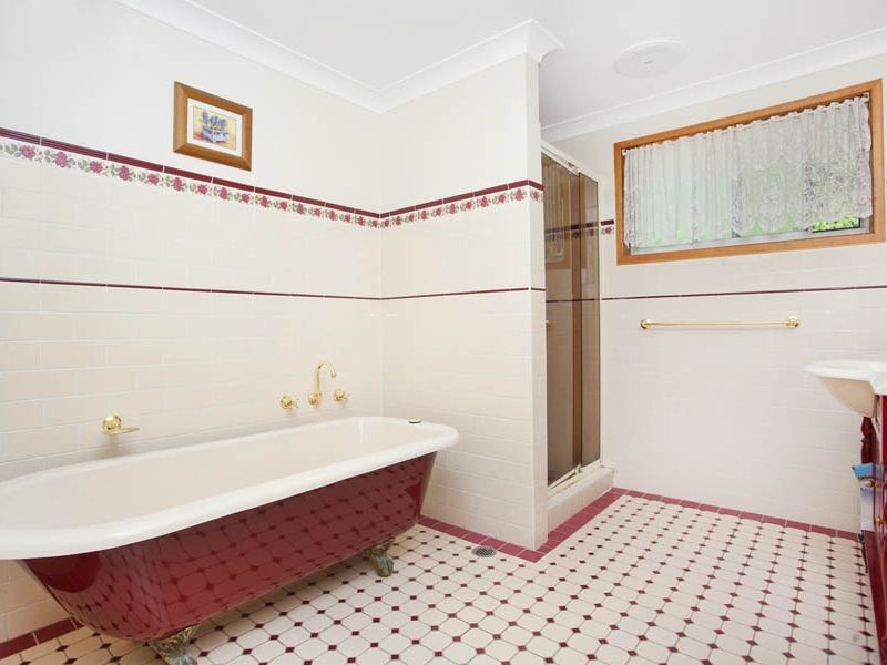 6 Dubbo Place, Bangor NSW 2234