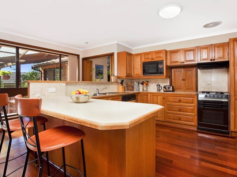 3 Stuart Close, Illawong NSW 2234