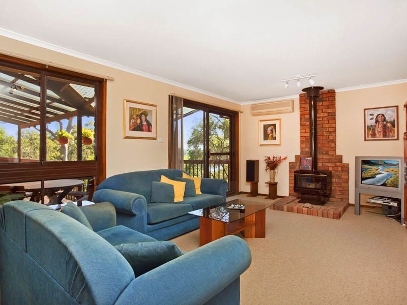 3 Stuart Close, Illawong NSW 2234