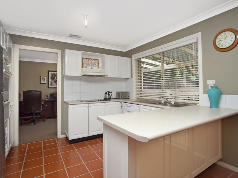 11 Appletree Place, Menai NSW 2234