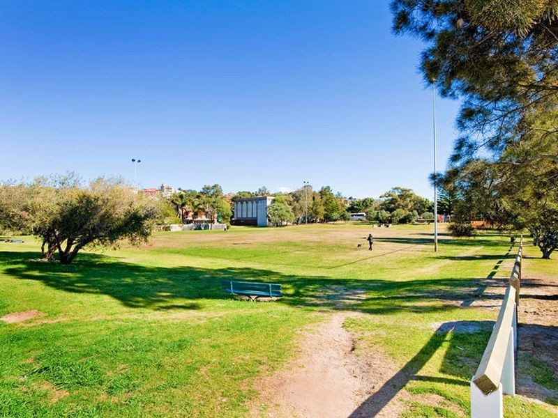 2/337 Old South Head Road, North Bondi NSW 2026