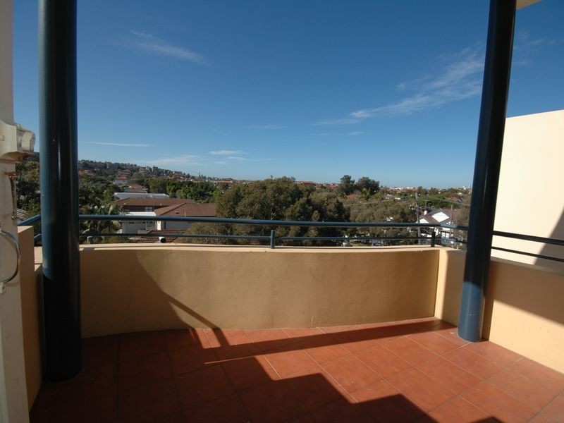 4/379 Old South Head Road, North Bondi NSW 2026