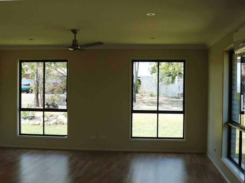 1 Banksia Court, Lowood QLD 4311