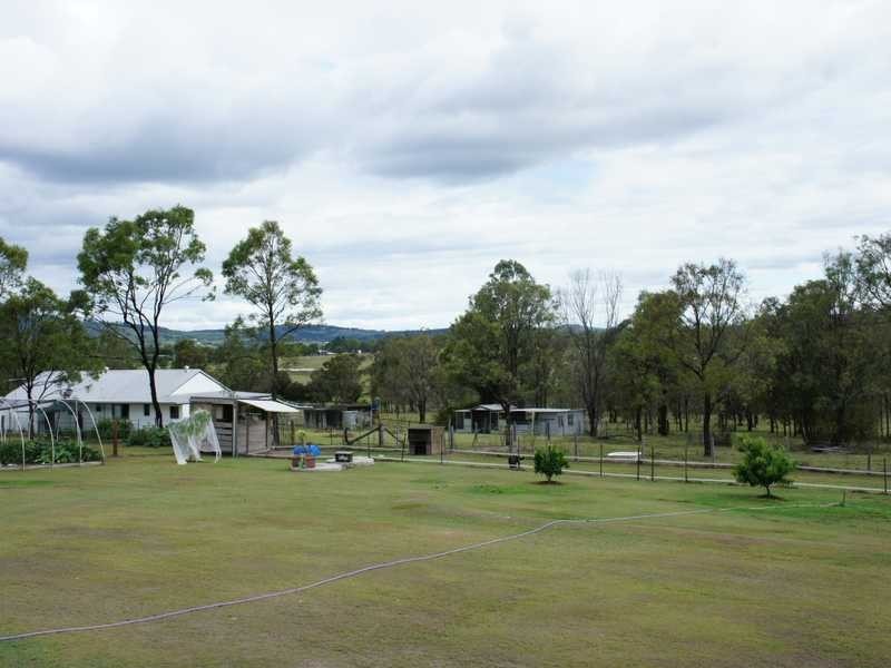 26 Pat Slattery Place, Lowood QLD 4311