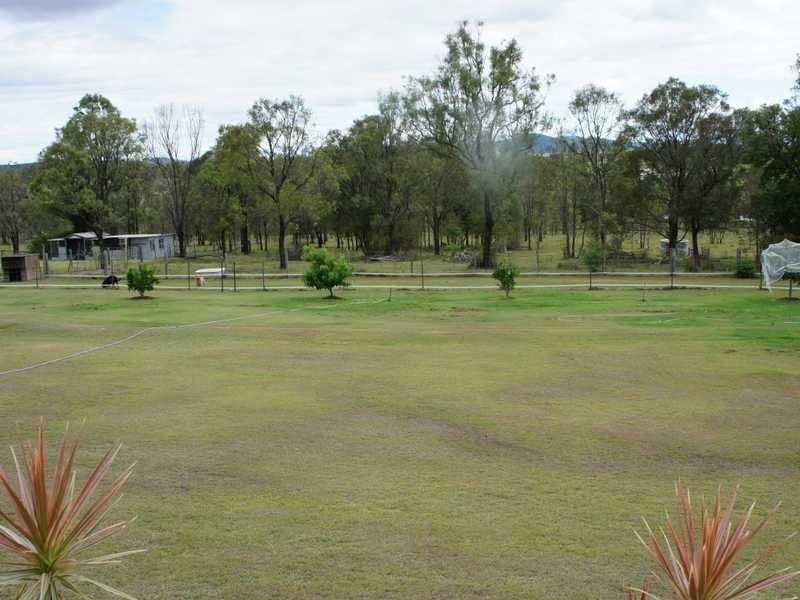 26 Pat Slattery Place, Lowood QLD 4311