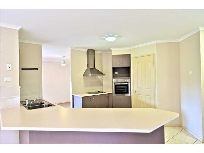 40 Honeywood Drive (Bolingbroke Street), Fernvale QLD 4306