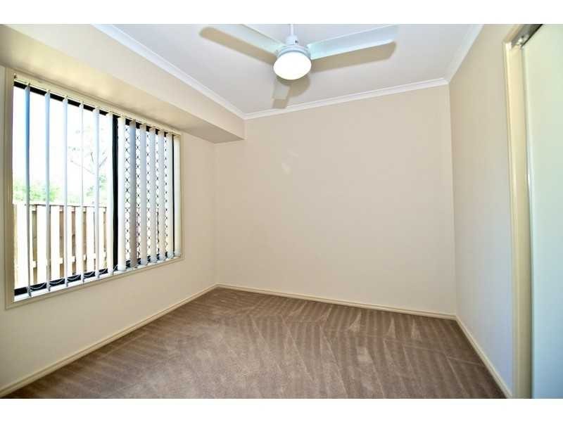 40 Honeywood Drive (Bolingbroke Street), Fernvale QLD 4306