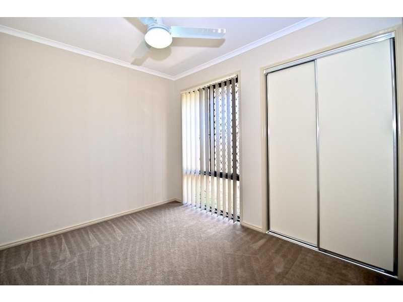 40 Honeywood Drive (Bolingbroke Street), Fernvale QLD 4306