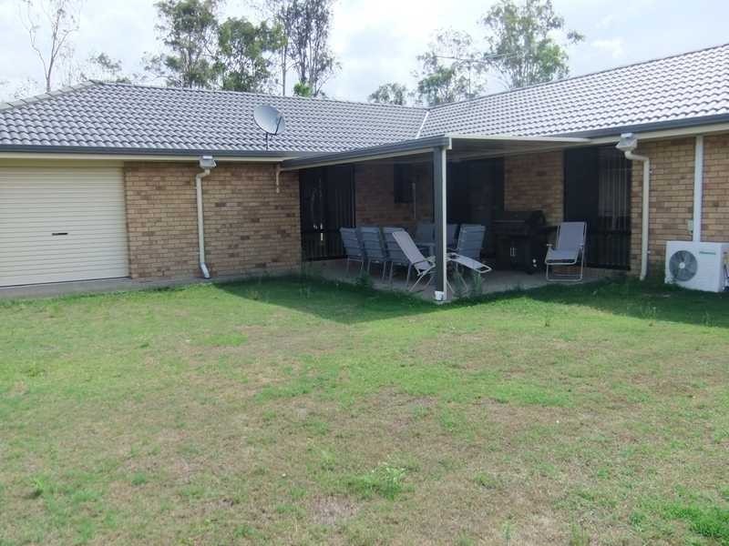 40 Honeywood Drive (Bolingbroke Street), Fernvale QLD 4306