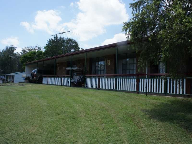 15 Wybalena Road, Pine Mountain QLD 4306