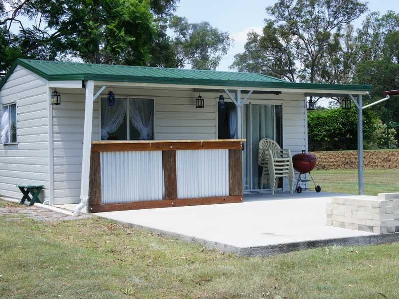 15 Wybalena Road, Pine Mountain QLD 4306