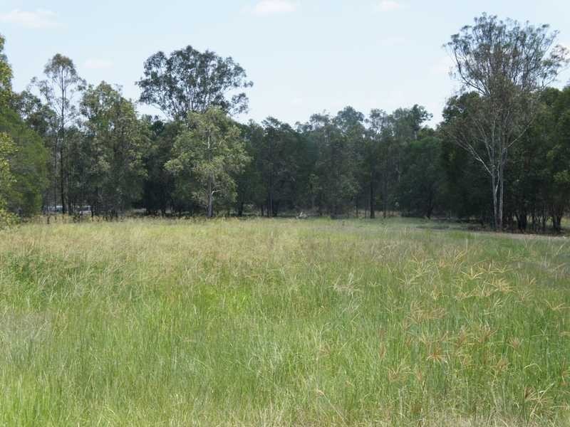 15 Wybalena Road, Pine Mountain QLD 4306