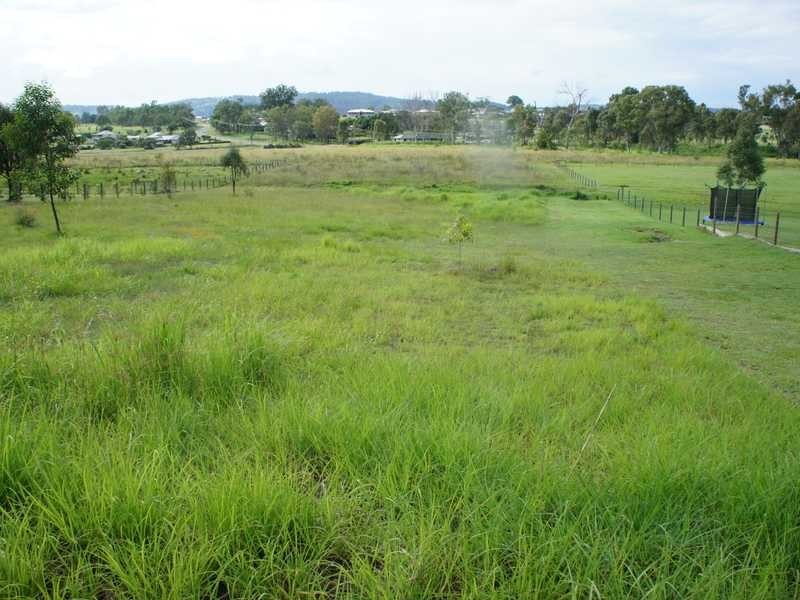 9 Baker-Finch Place, Kensington Grove QLD 4341