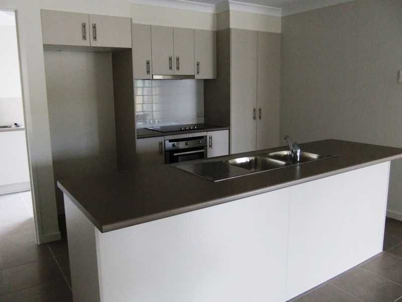 92 Honeywood Drive, Fernvale QLD 4306